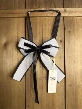 Anthropologie Black and Grey Ribbon Bow Necklace, Bow tie